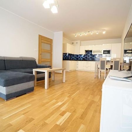 Big Apartment - Old Town - 3 Rooms - Private Parking Wrocław Exteriör bild